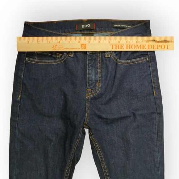 NWOT BDG High Rise Cigarette Ankle dark blue Jeans size 26/30 - Picture 10 of 10